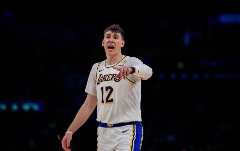 开云官方网站-拉拉维亚谈全勤：一旦跨过某个临界点 心态就是一门心思抗到底