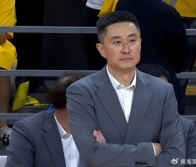 开云登录入口-2米26中锋,砍24分14板大号两双，完爆同曦内线， 球迷：杜锋怎么看？|广州队|南京同曦|加时赛|徐昕|郭昊文_新浪体育_新浪新闻