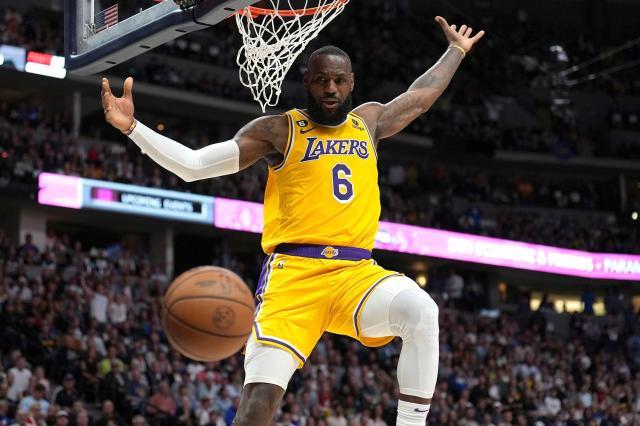 230519155224-01-lebron-james-dunk-051823.jpg